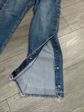 Trendy Social Tourist Ultra High Rise baggy with snap buttons size 25